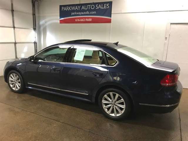 Volkswagen Passat 2012 photo 5